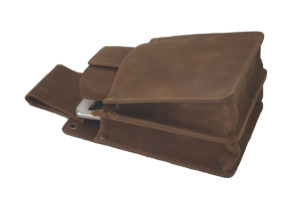 RUIMTE VOOR PORTEMONNEE EN TABLET
